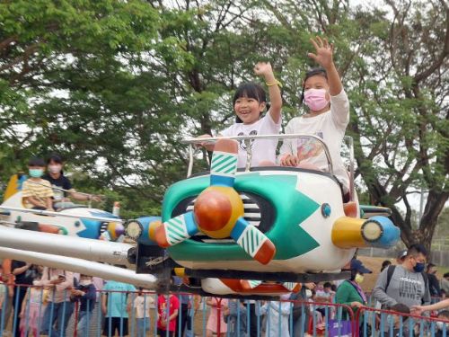 高雄兒童節 精彩玩不完 YOYO家族超強卡司來報到 氣墊樂園美食市集超好玩